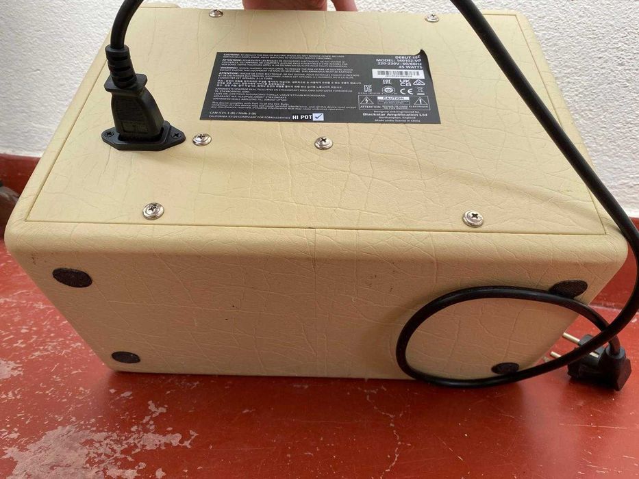Amplificador Blackstar Debut 15E