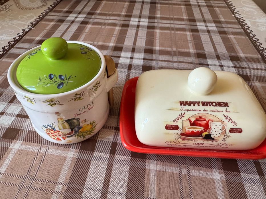 Сахарница и маслёнка