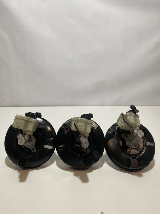 Вакуумний підсилювач гальм, гальмівний циліндр Фольцваген Гольф Плюс