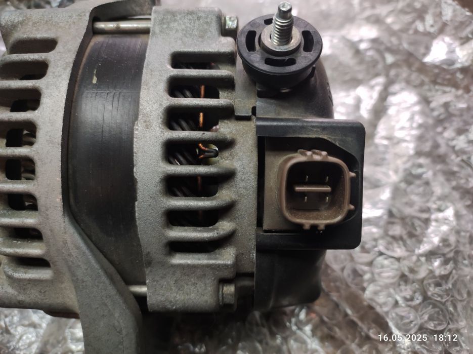 Генератор Тойота.