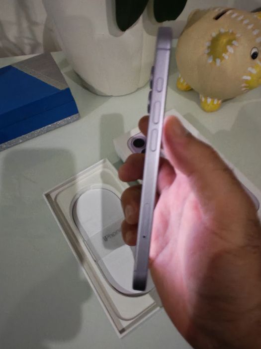IPhone 17 256g sim-novo com factura e garantia até 06/2029