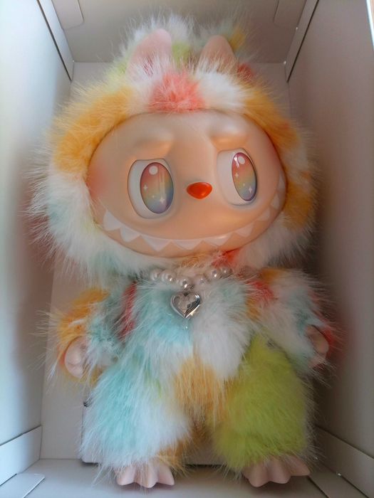 Labubu - Popmart Rock The Universe Big Into Energy