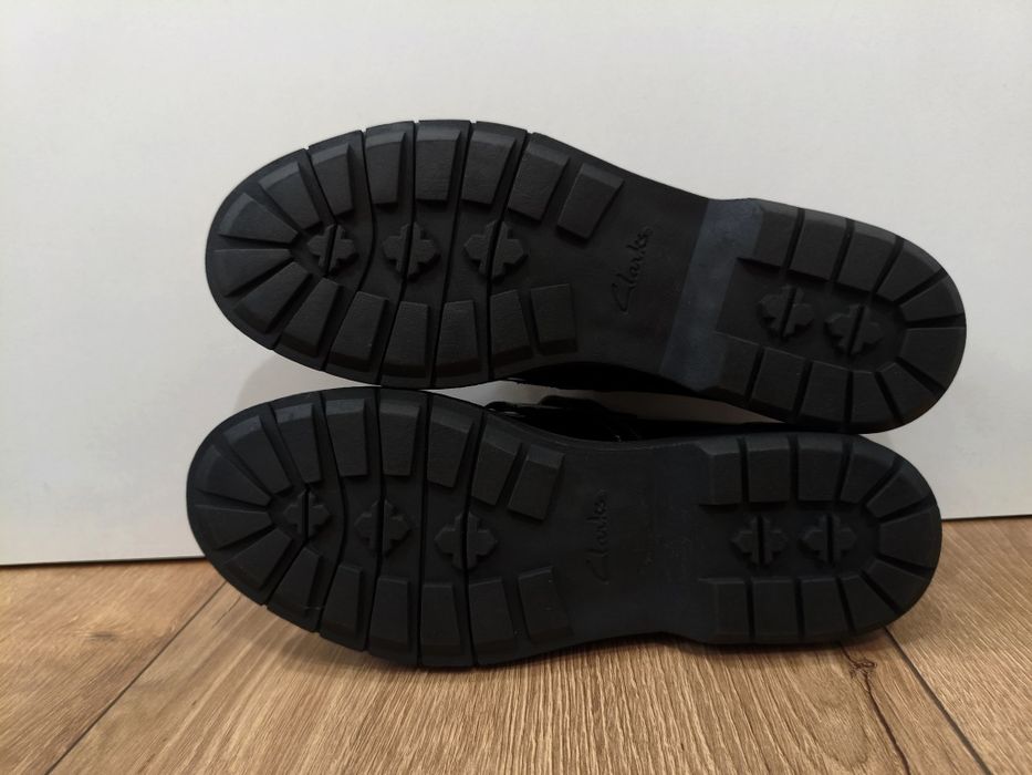 Buty Clarks półbuty damskie skórzane czarne 39,5 25,5cm