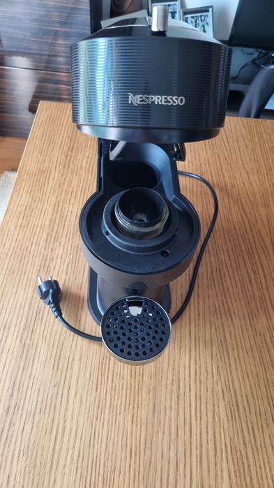 Máquina café Nespresso Vertuo