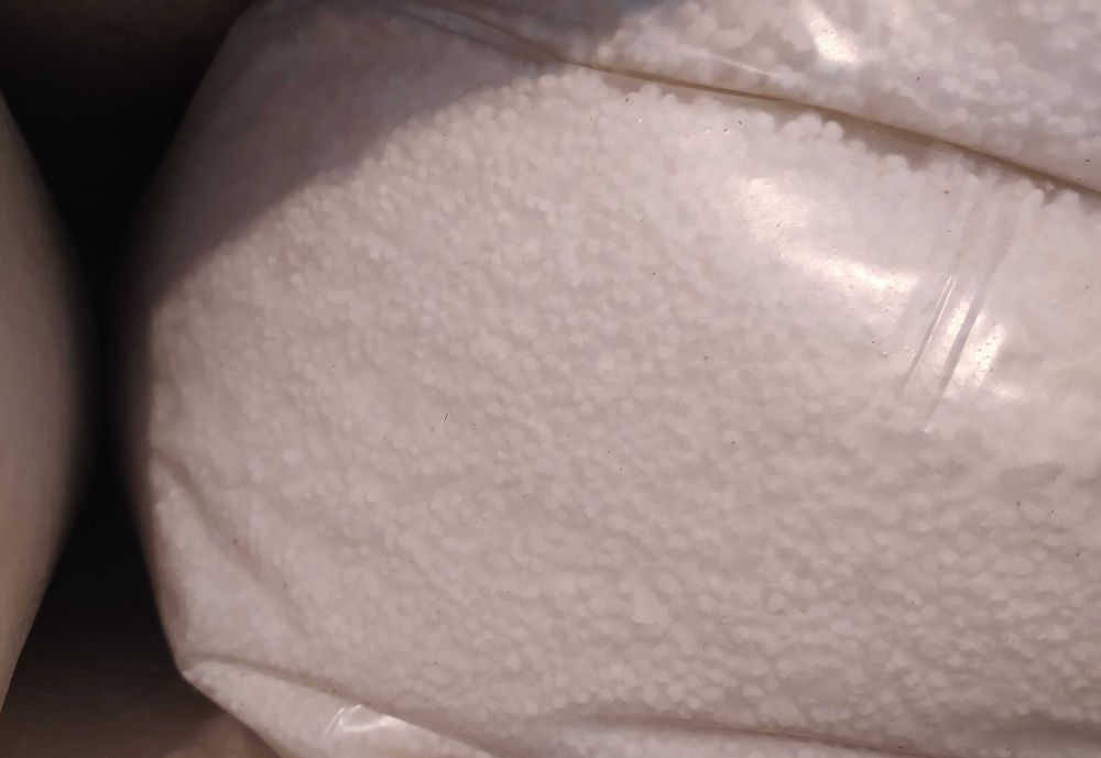 mielony styropian EPS i XPS, granulki styropianowe, granulat styropian