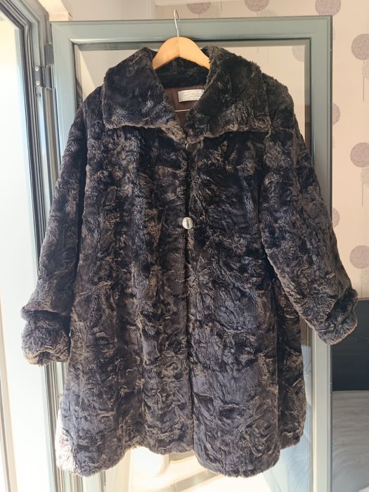 casaco pelo sintético