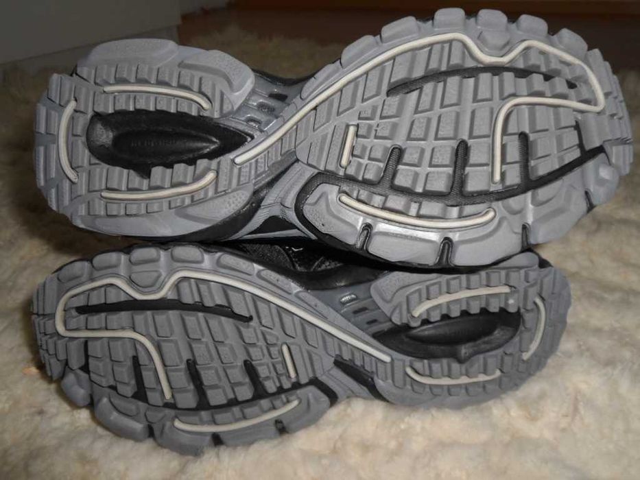 Buty Adidas  GoreTex climaproof 37 i 1/3  czyli 23,5cm