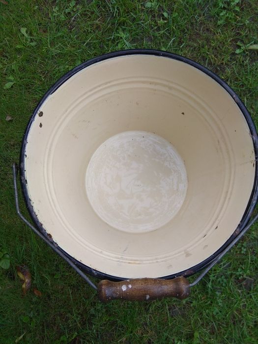 Wiadro emaliowane PRL