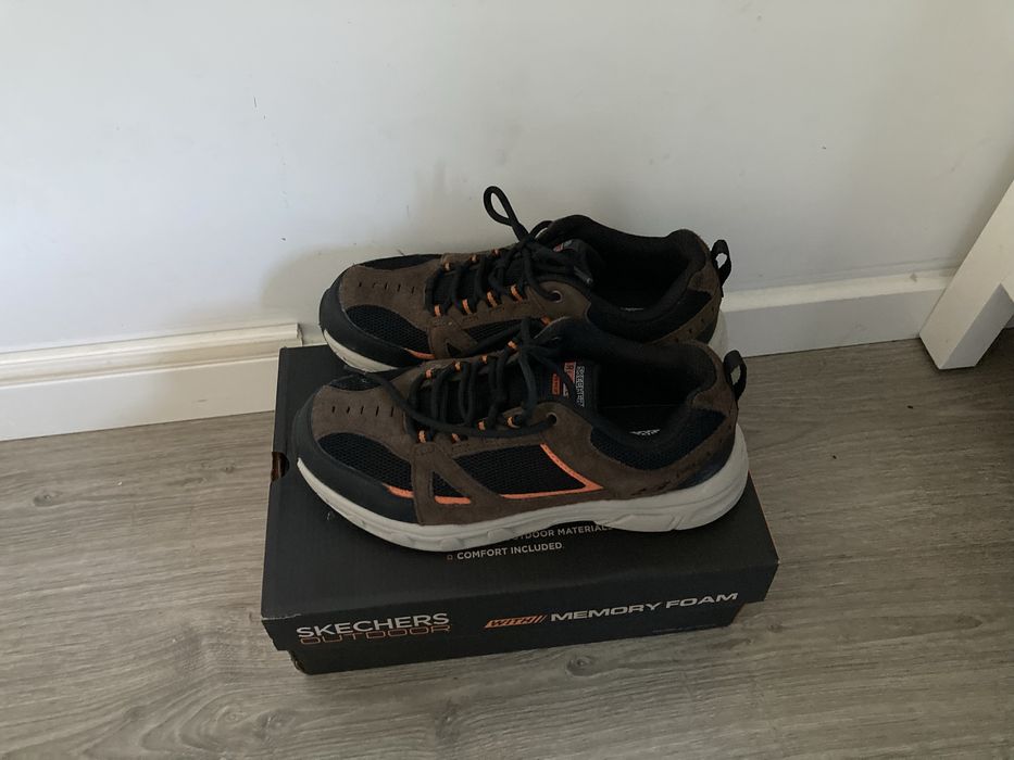 Skechers - Tam 41 - Memory Foam - NOVOS