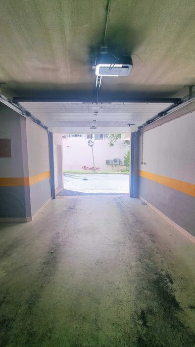 Box de Garagem com 30 m² para Arrendamento | Centro de Odivelas