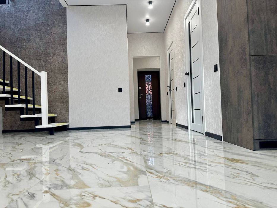 Продам Дуплекс з дизайнерським ремонтом, меблі, техніка