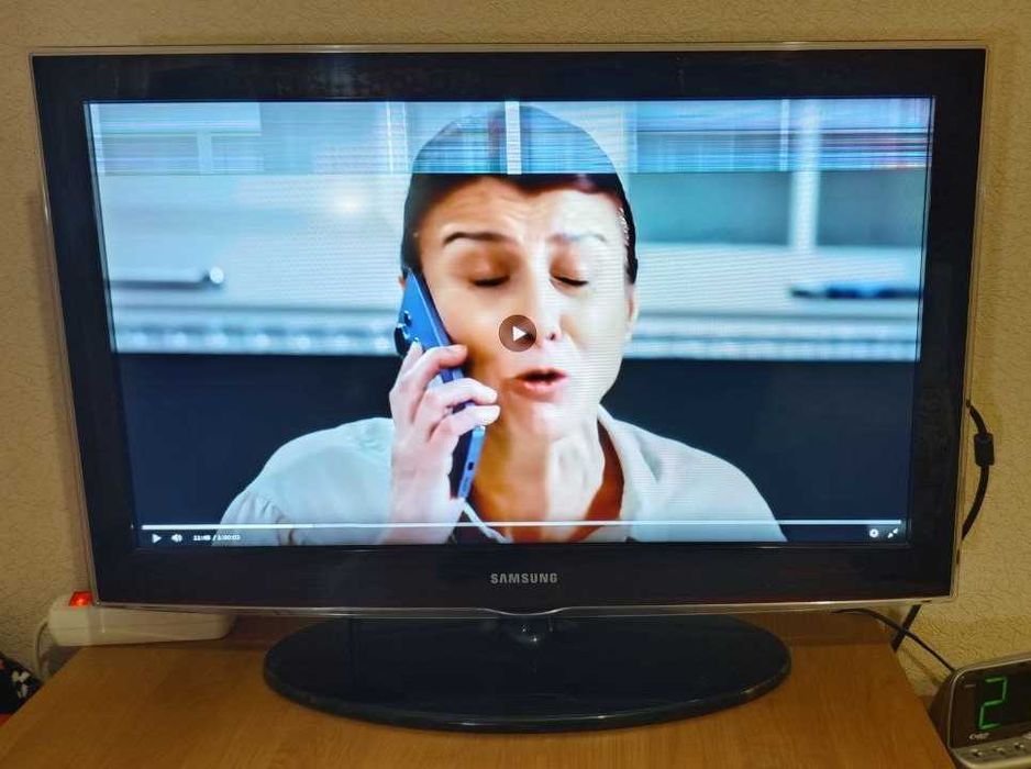 Телевізор Samsung le32d450g1wxxh