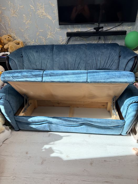 Диван розкладний в чудовому стані