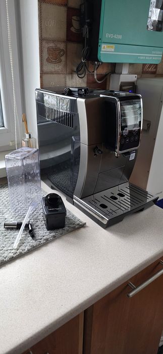Кофемашина DeLonghi Dynamica Plus. Пробег ВСЕГО 198 чашек! Состояние 1