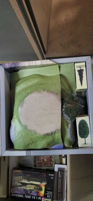 Maquete de comboios para montar