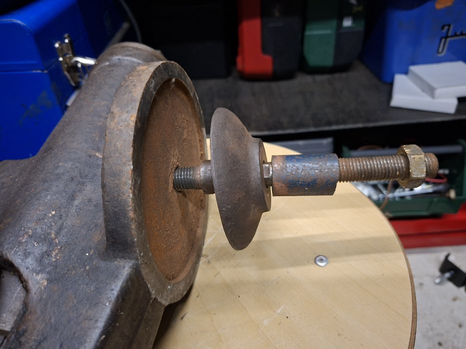 Imadło zabytkowe 100mm obrotowe 3901 B