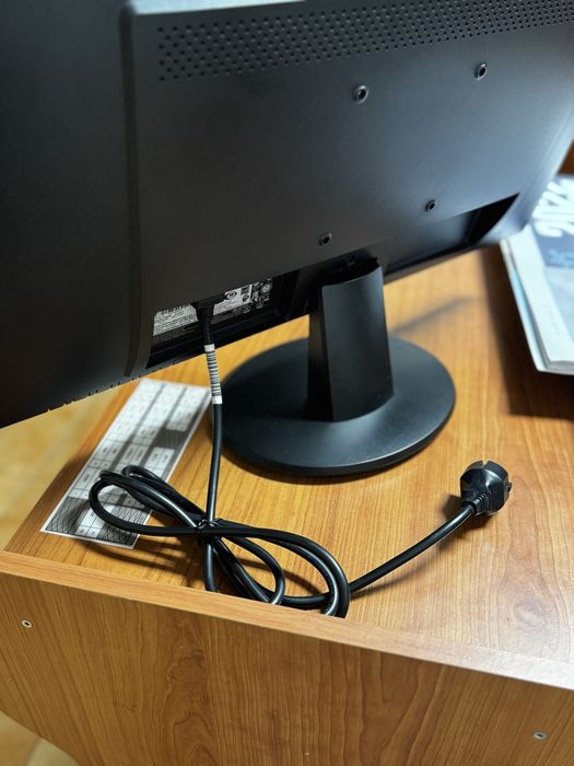 Monitor HP 24o - usado