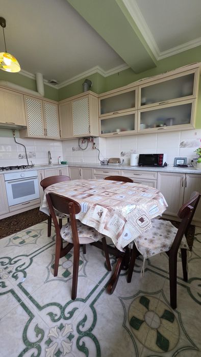 Однокімнатна новобудова на Полєтаєва