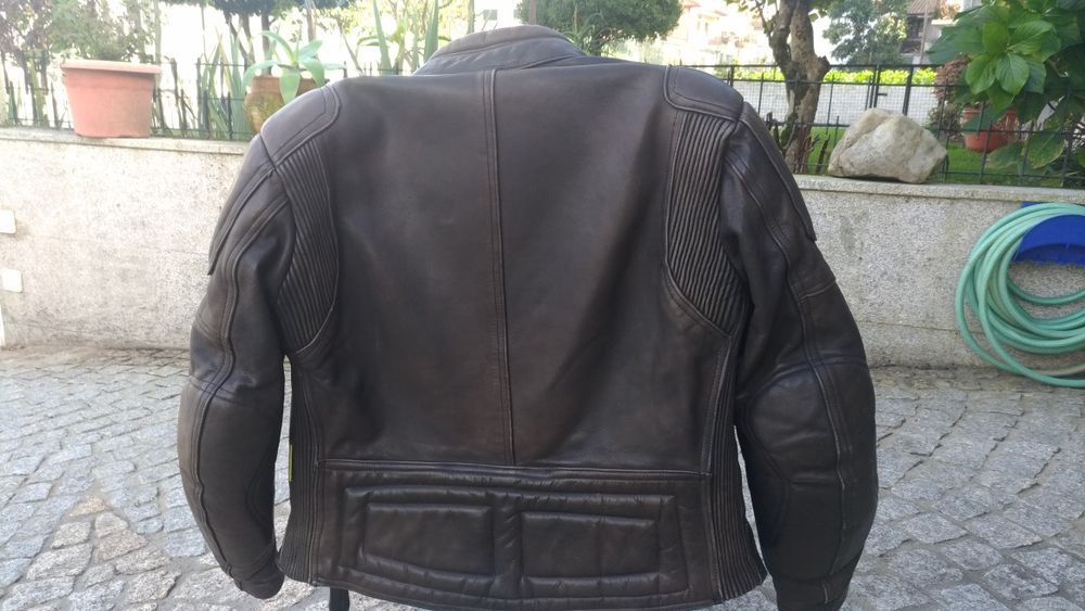 Vendo blusão   (motar)