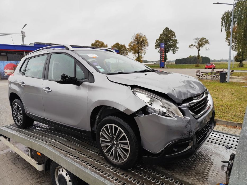 Peugeot 2008 2013 rok 100 TYS przeb tablet czujniki park wymieniony rozrzad