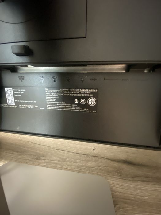 Продаю монитор Dell u2415b