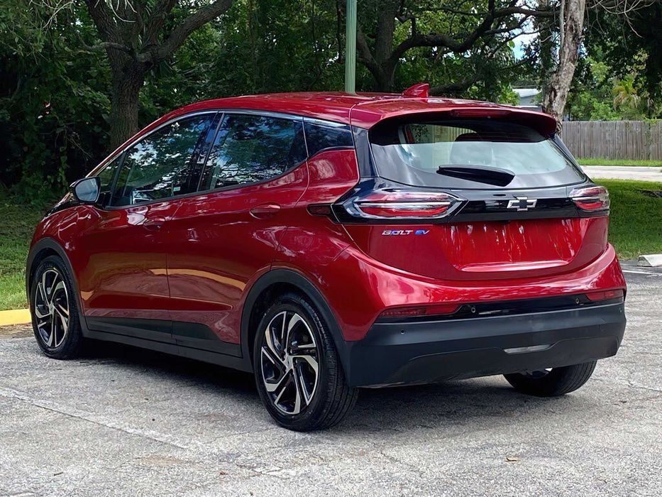 Chevrolet Bolt EV 2LT      2023