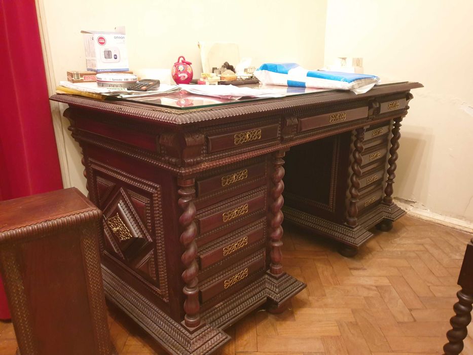 Mobília Escritório Torcidos e Tremidos