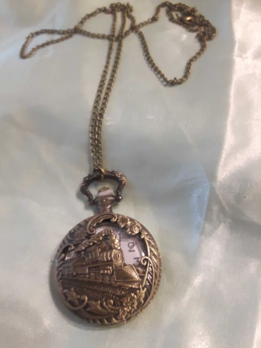 Zegarek na lancuszku