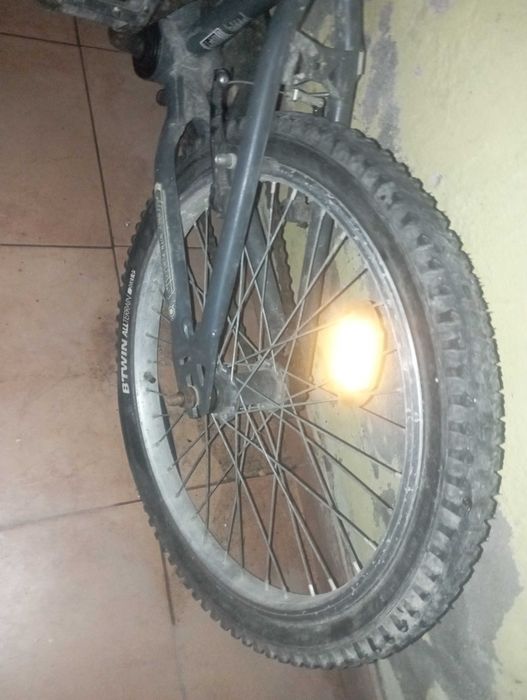 Vendo bicicleta  já usada