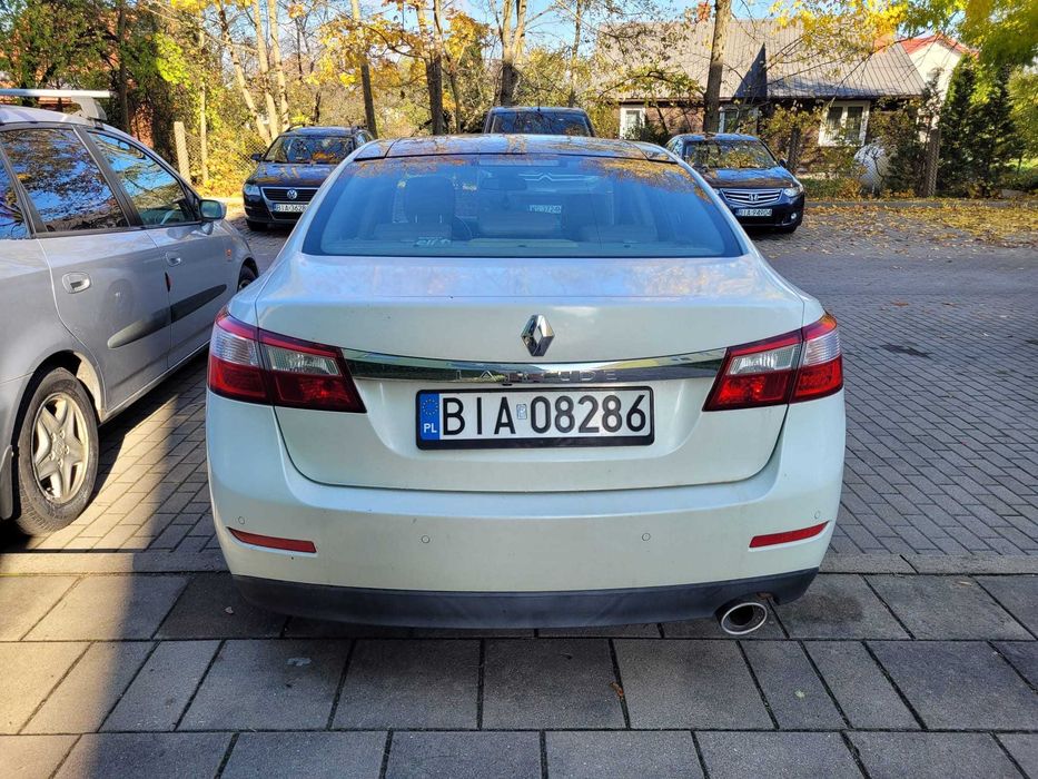 Renault Latitude USZKODZONY!!