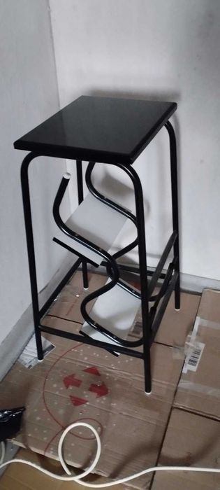 стул - лестница, складывается в табурет.