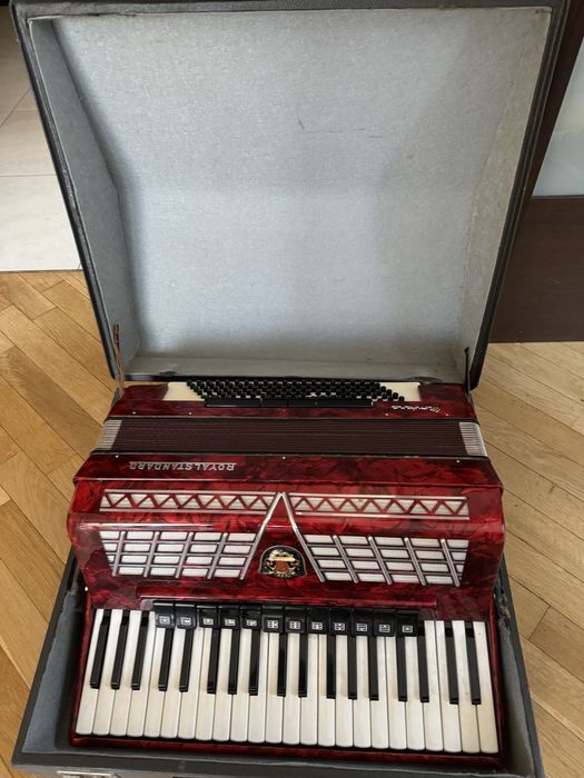 Akordeon Royalstandard