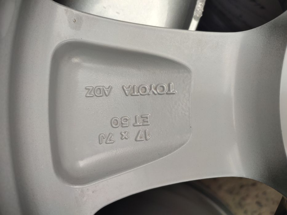 Диски 5/114.3 R17 Tayota Camry Avensis
