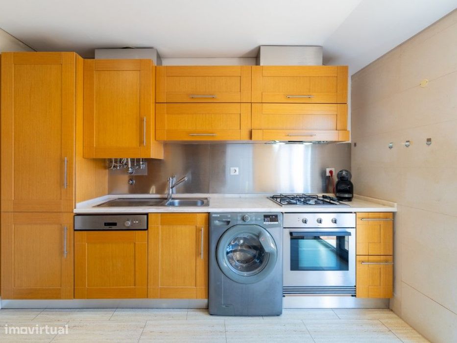 Apartamento T1+2 para arrendamento sem móveis, em condomínio privad...