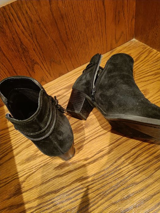 Buty, botki zamszowe