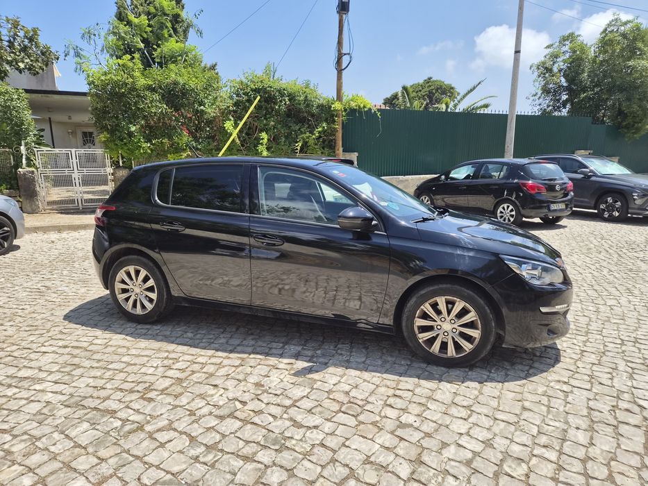 Peugeot 308 — fotografia 5