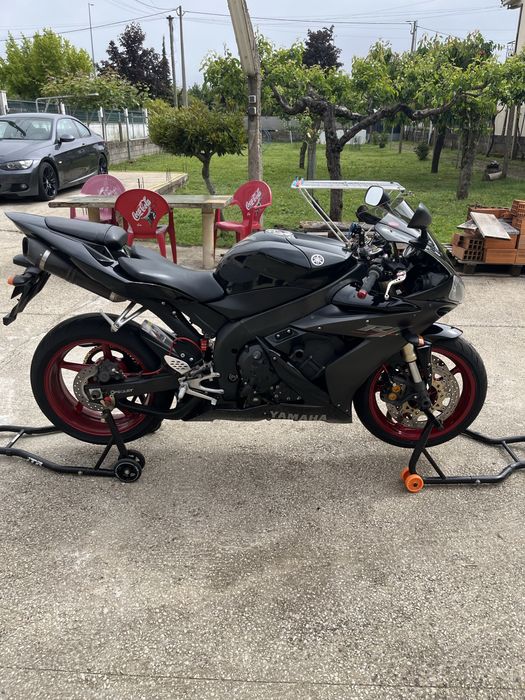 Vendo yamaha r1 de 2006 Raven edition