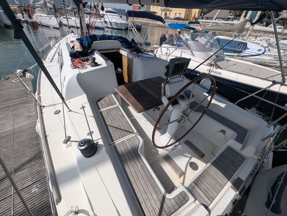 Jeanneau Sun Odyssey 33i - 2012 - Lisboa