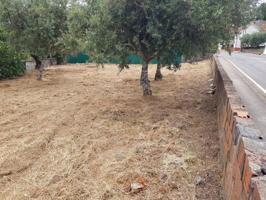 Terreno urbano no aldeia do peso/ Covilhã