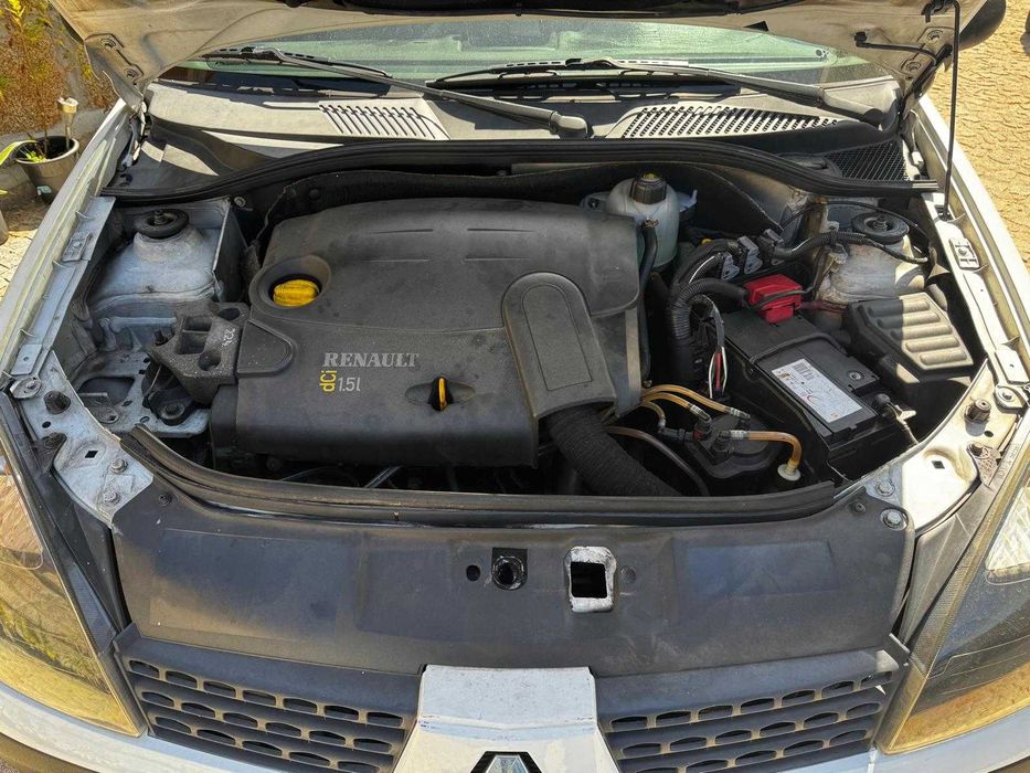 Renault Clio II 1.5 dCi Comercial (2002) – Muito Estimado & Económico