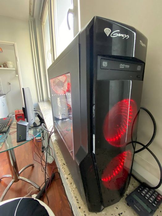 Sprzedam komputer w pełnym zestawie