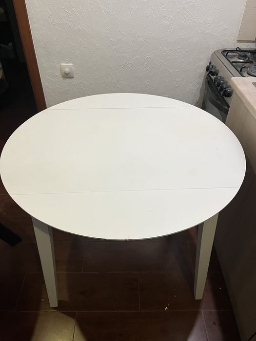 Стіл кухоний білий