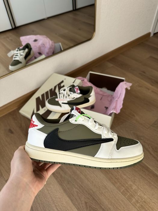 Nike кеди хакі на стопу 25 см