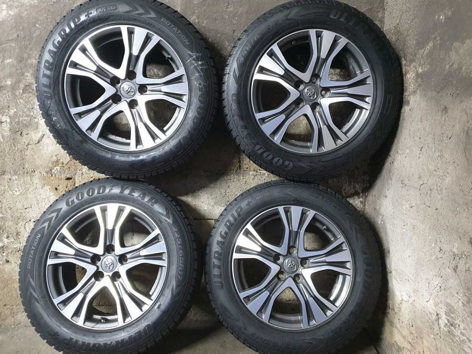 Felgi aluminiowe Toyota R17 5x114,3 opony zimowe 225/65R17 6mm