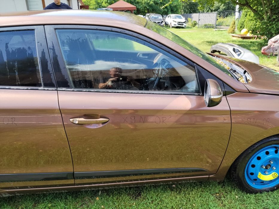 Drzwi przednie prawe Hyundai i20 X9N