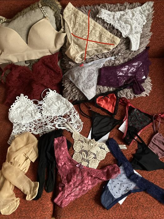 Комплекти,стрінги,танга,колготи,пеньюари