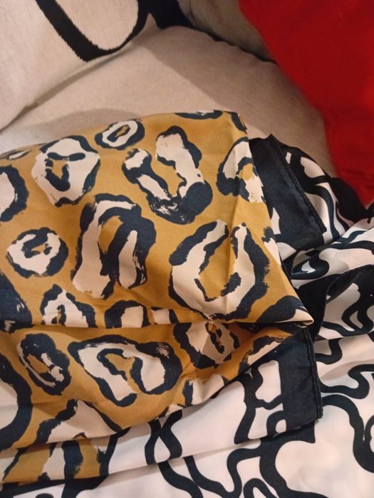 Chusta nowa tous 120na120cm