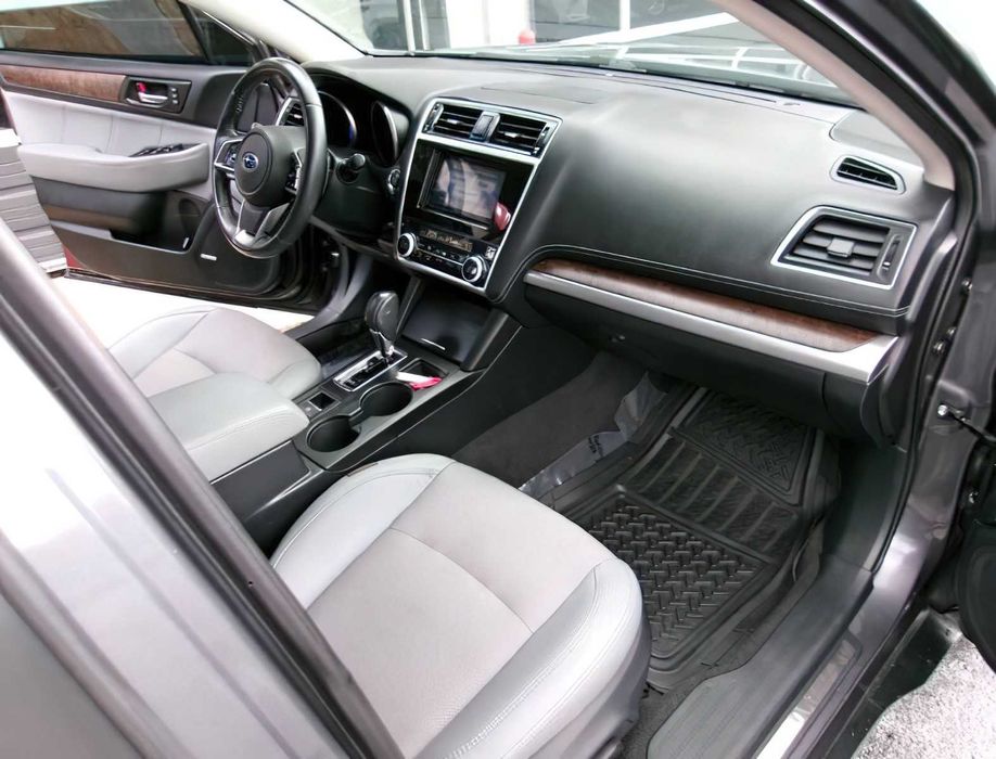 Subaru Outback Limited      2018