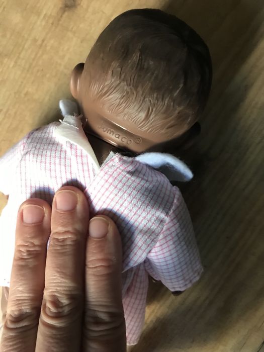 Bebé africano para  menina ou menino