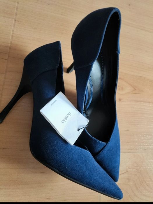 Sapatos salto alto azul escuro Bershka